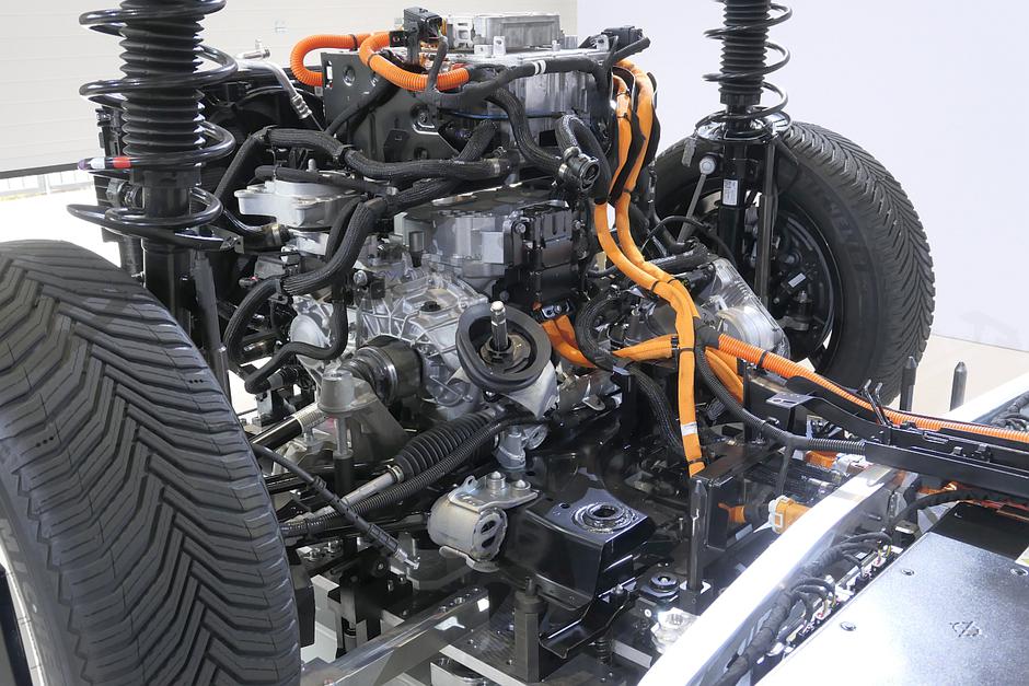 peugeot E-3008 | Avtor: Matija_Janežič