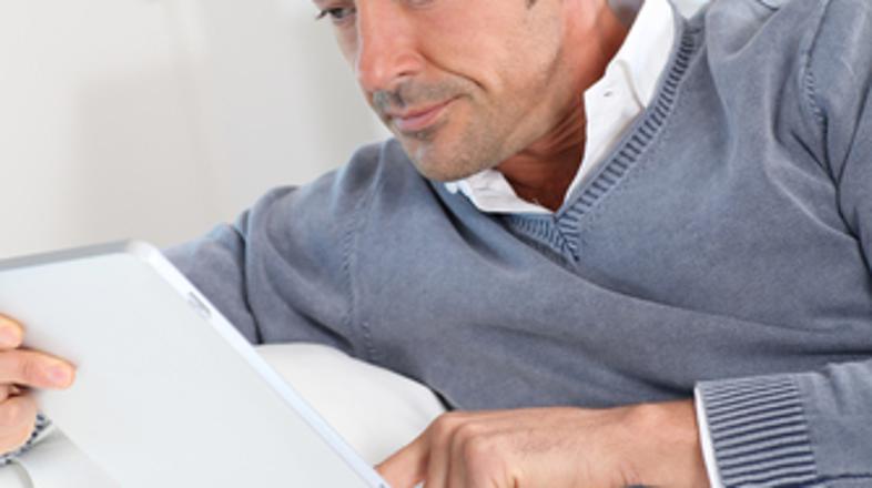 moški, sivi lasje, siv las, sivenje