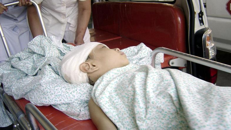 Žrtev včerajšnjega napada. (Foto: EPA)