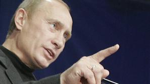 Putin je prepričan, da je Ovse po naročilu ameriške vlade odpovedal prihod opazo