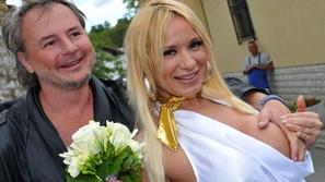 Artur %C5%A0tern La Toya