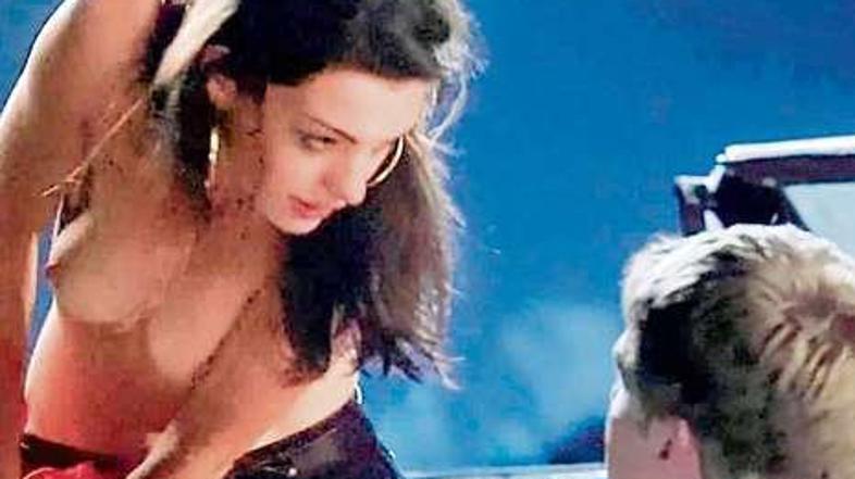 Anne je sicer znana po bolj nedolžnih vlogah, tokrat pa se bo prelevila v drzno 