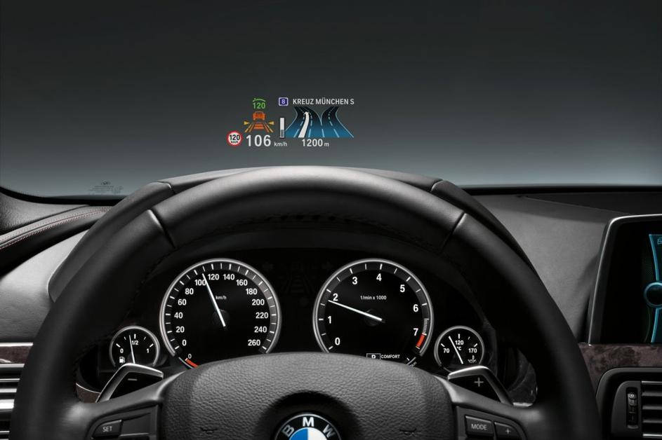 BMW HUD zaslon