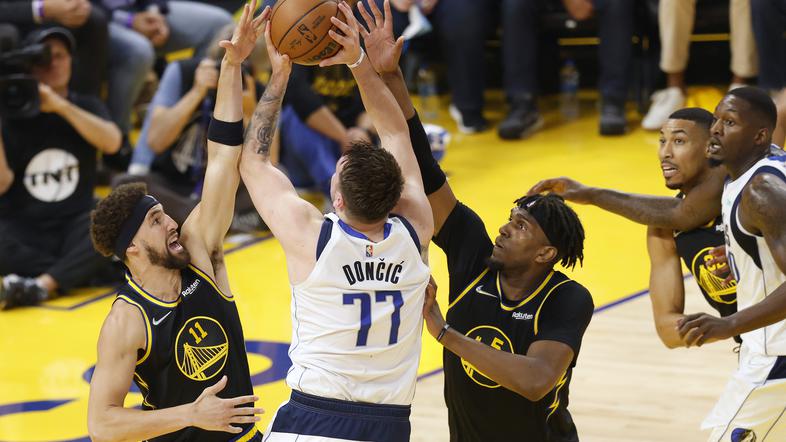 Kevon Looney in Luka Dončić