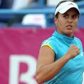 Anabel Medina Garrigues je po dobrih dveh urah igre napredovala v portoroški fin