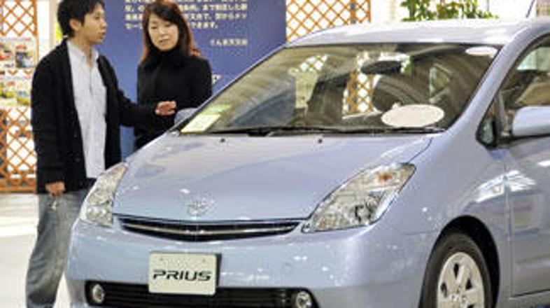 Eden izmed Toyotinih priljubljenih avtomobilov je tudi hibrid Prius.