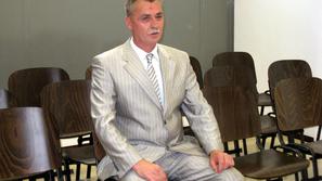 Franc Žunkovič je današnjo obravnavo spremljal umirjeno, le eni od prič je po ti