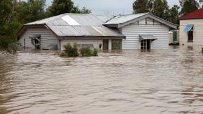 poplave voda hiše