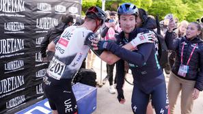 Primož Roglič in Juan Ayuso