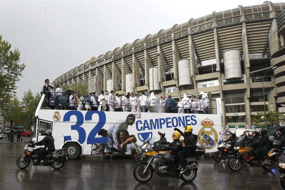 Real Madrid naslov prvaki slavje avtobus Santiago Bernabeu
