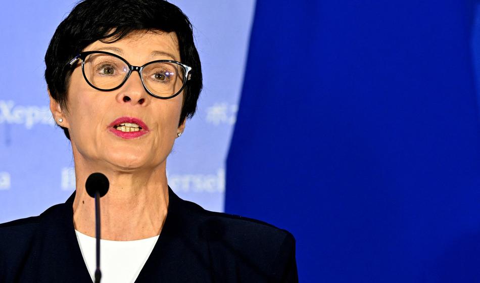 Zato številni evropski mediji zdaj pišejo o Marti Kos