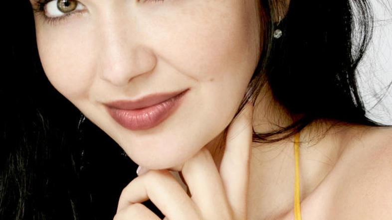 Pogled poudarite z maskaro. (Foto: Shutterstock)