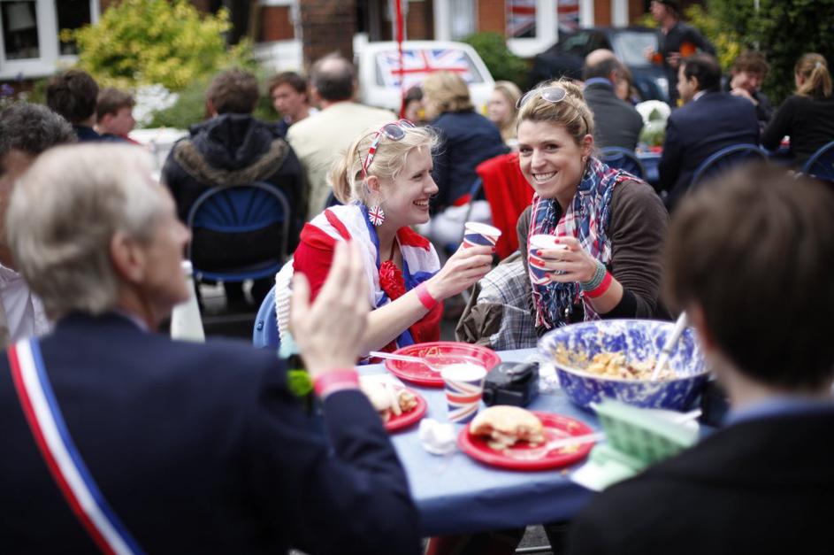 Praznovanje jubileja kraljice Elizabete II.