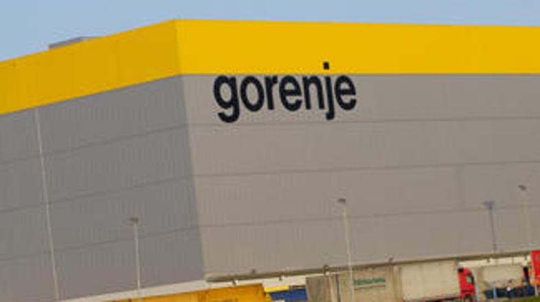 Predstavniki delavcev in sindikata so na petkovih pogajanjih o višjih plačah zav