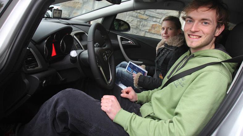 Luka Gratej se je skupaj s sovoznico Polono Kern uvrstil v finale. (Foto: Barbar