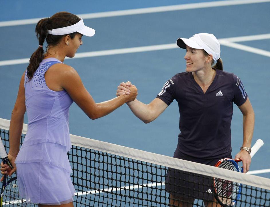 Justine Henin se je uspešno vrnila v teniško karavano. Tokrat ji ni bila kos nit