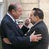 Hosni Mubarak in Jacques Chirac, nekdanji francoski predsednik. Fotografija je i
