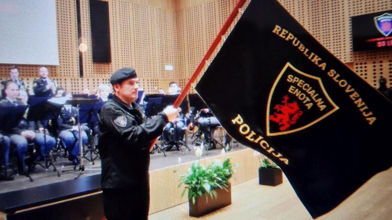 Rdeči panterji, specialna enota policije