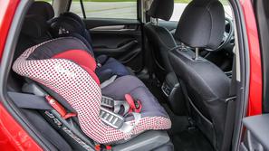 Mazda6 otroški sedež