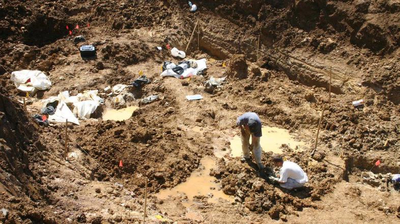 množično grobišče Tomašica