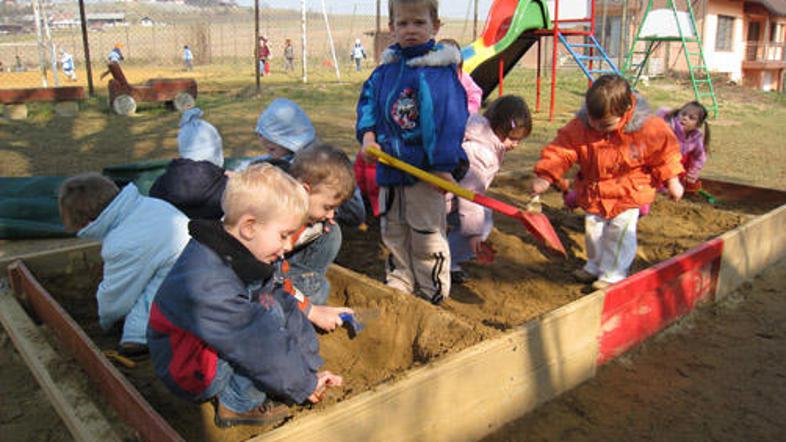 Najbolj se spravljamo na najšibkejše – otroke. (Foto: Jerca Božič Kranjec)