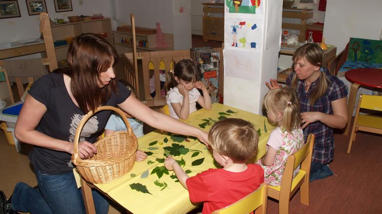 V Novi Gorici delujeta tudi dve Hiši otrok po metodi montessori. Ker gre v obeh 