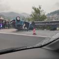 Prometna nesreča, Višnja Gora, avto na strehi