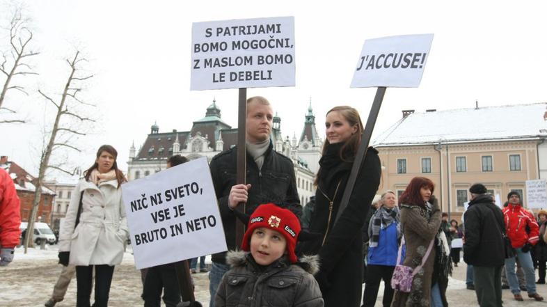 Vstajniki na Kongresnem trgu