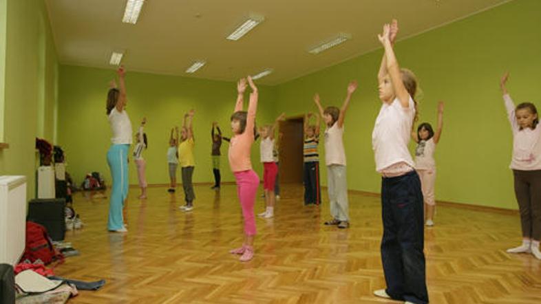 Tako so lani na slavnostnem odprtju 1,6 milijona evrov vredne Karantene plesali 