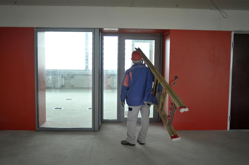 fakulteta gradnja obnova delavec delo