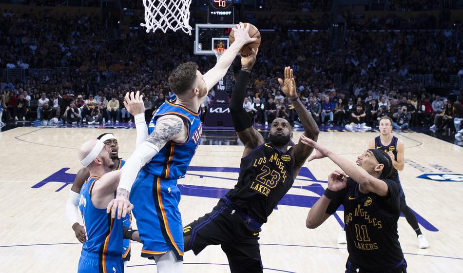 Konec sezone za Lakers, Mitchell postavil rekord končnice