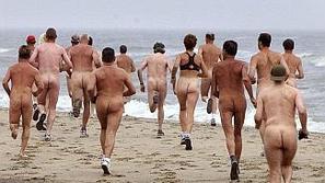 Tajvanske plaže niso zavzeli goli športniki - mimoidoči so bili priča "zelo pika