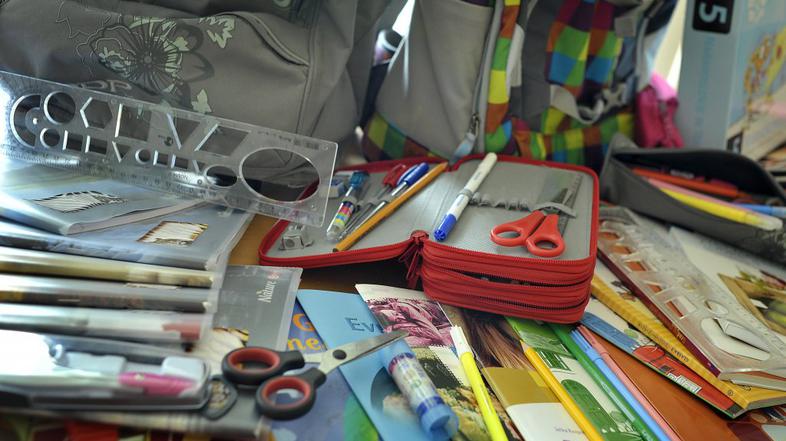 Učbeniki in šolske potrebščine