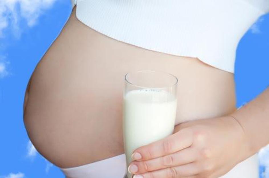 Nosečnica, mleko