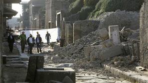 Ruševine padle stavbe. (Foto: Reuters)