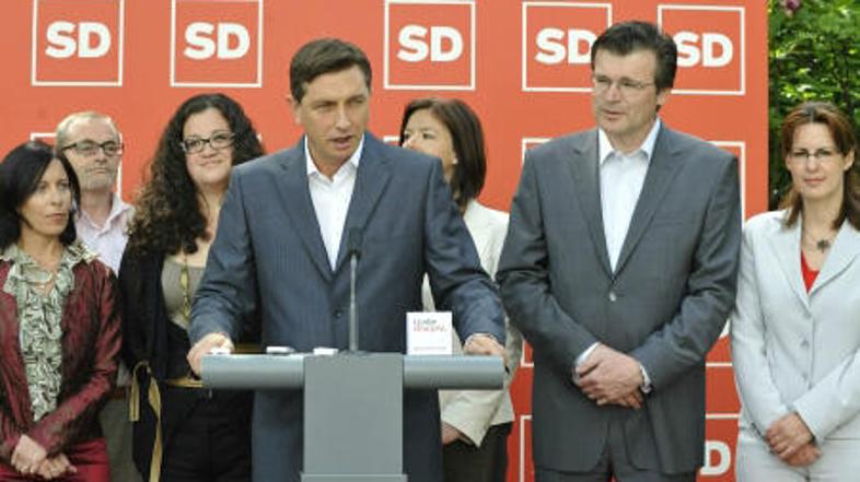 Borut Pahor predstavlja kandidatke in kandidate SD za volitve v Evropski parlame