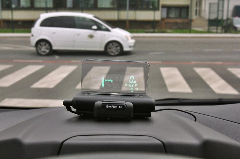 Garmin HUD