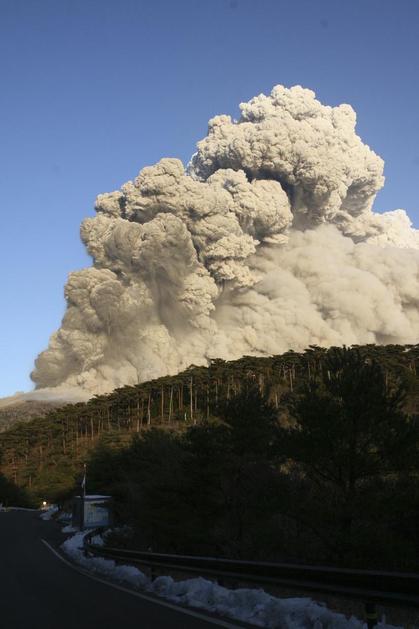 vulkan,Japonska, pepel, vulkanski pepel, izbruh vulkana