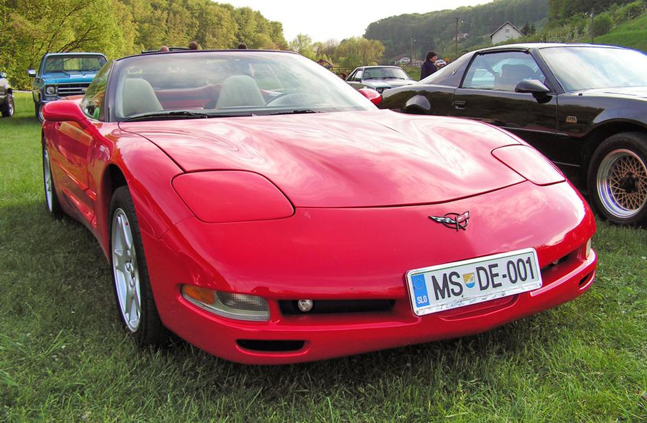 4. srečanje ameriških vozil v Dupleku pri Mariboru.