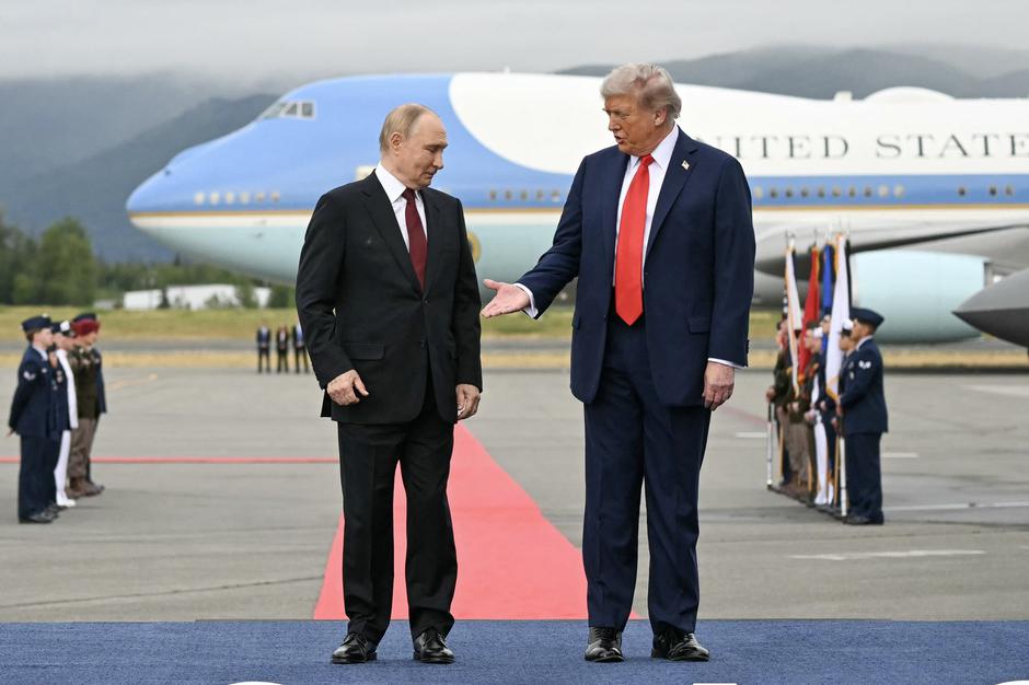 Donald Trump in Vladimir Putin, vrh na Aljaski | Avtor: Profimedia
