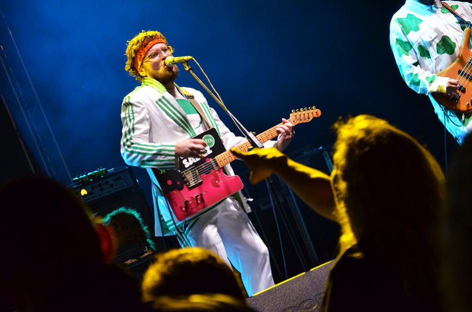 Slon in Sadež razigrala Lent