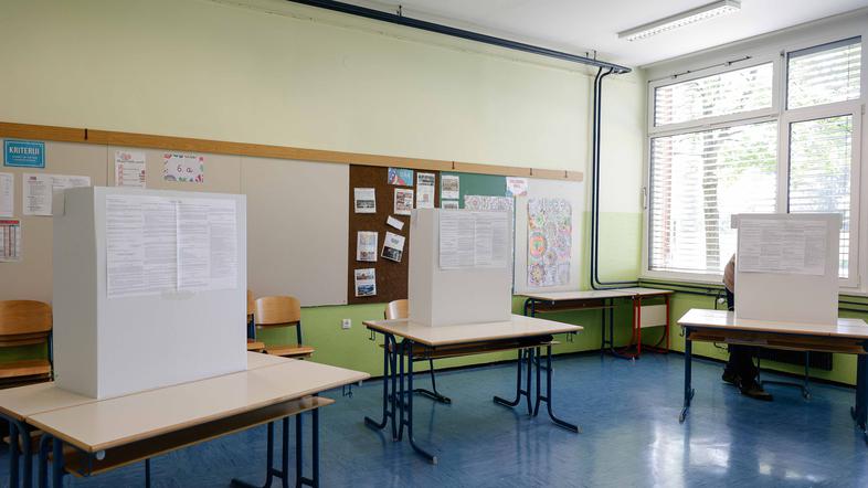 referendum o uveljavitvi zakona o dodatku k pokojnini za izjemne dosežke na področju umetnosti