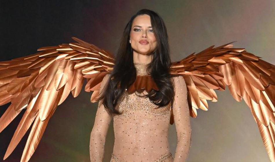 Adriana Lima pokazala noge, ljudje zgroženi: "Anoreksija na vidiku"