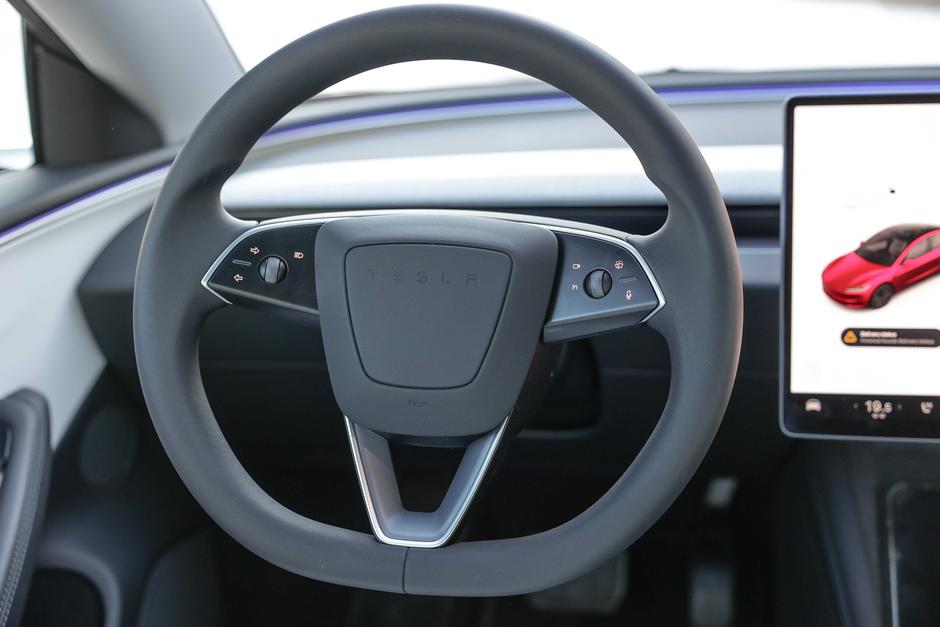 Tesla model 3 | Avtor: Saša Despot