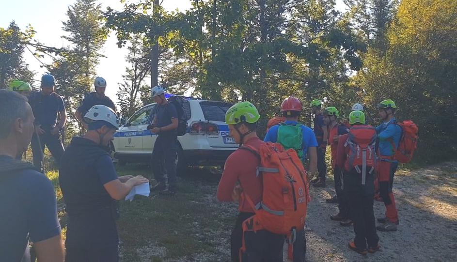 iskalna akcija reševalci policija