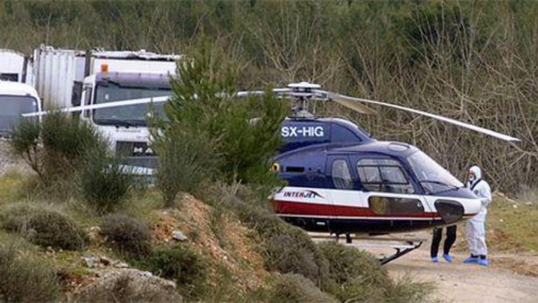 Helikopter, s katerim sta pobegnila nevarna zločinca.