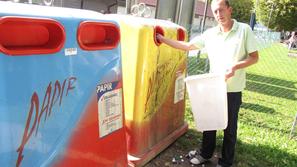 Robertu Križaju se zdi odvzem kosovnih odpadkov pomanjkljiv, kranjsko komunalo p