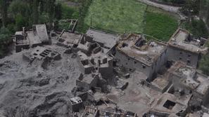 Indija zadnje tedne beleži obilne poplave. (Foto: EPA)