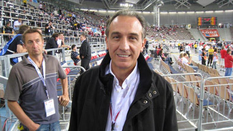 Epi na evropskem prvenstvu sodeluje kot reporter španske televizije La sexta.