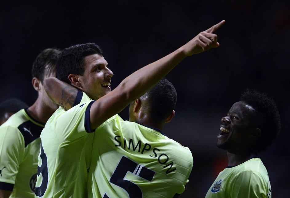 vučkić newcastle gol